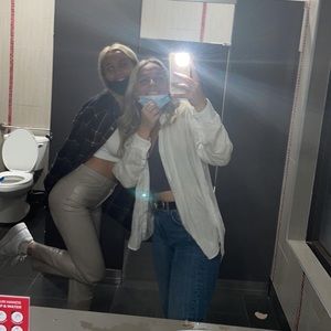 Meet your Posher, Jacqueline